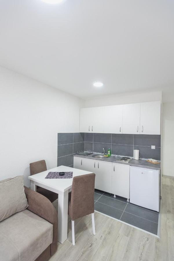 Apartmani Centar Лозница Екстериор снимка