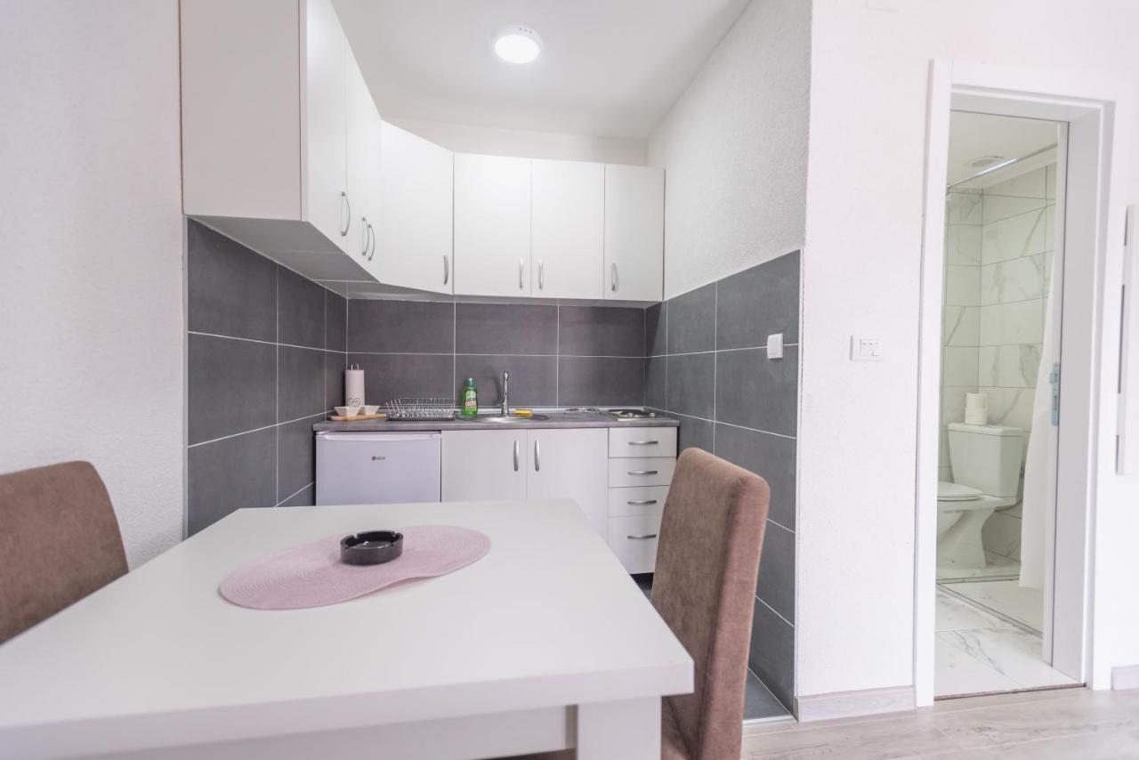 Apartmani Centar Лозница Екстериор снимка