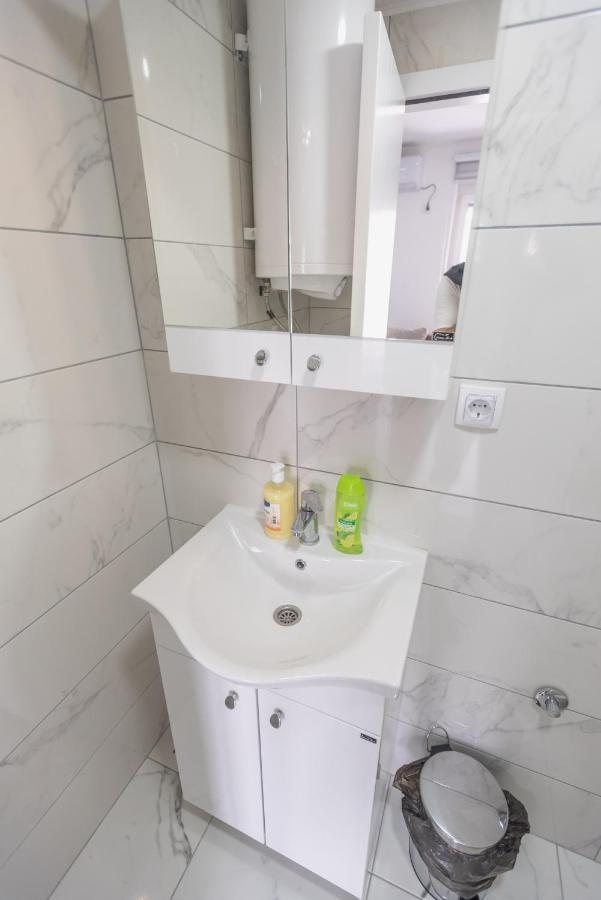 Apartmani Centar Лозница Екстериор снимка