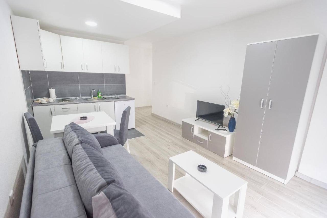 Apartmani Centar Лозница Екстериор снимка
