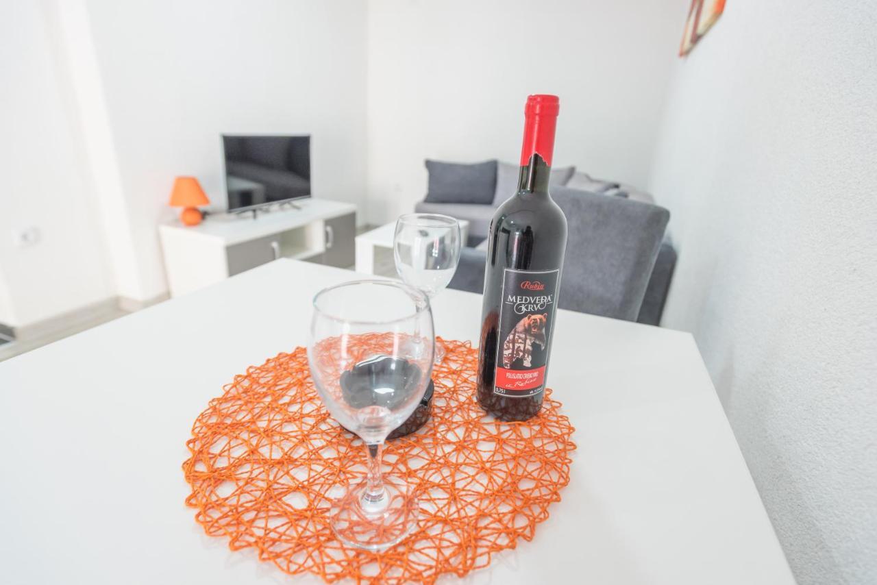 Apartmani Centar Лозница Екстериор снимка