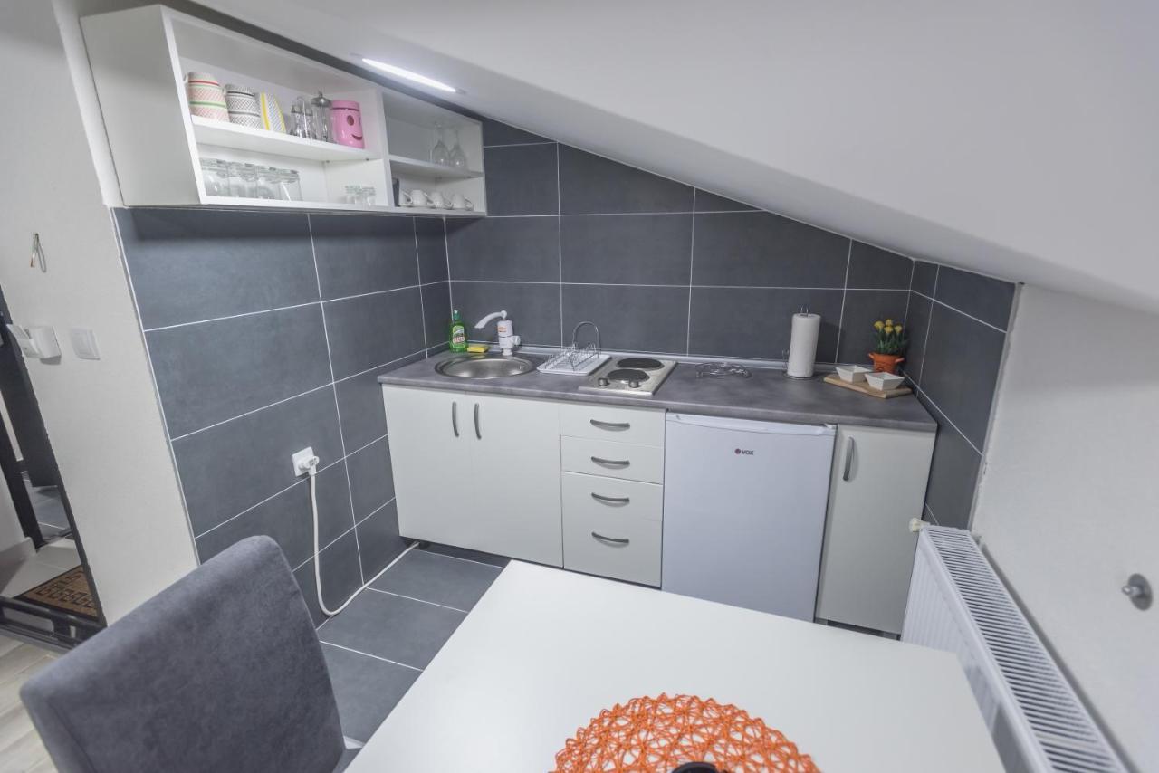 Apartmani Centar Лозница Екстериор снимка