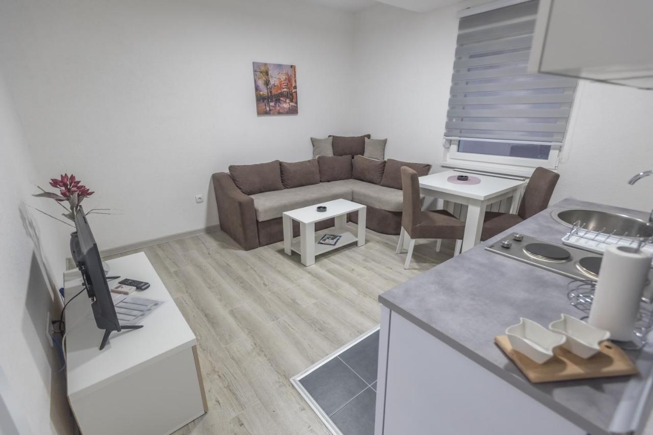 Apartmani Centar Лозница Екстериор снимка