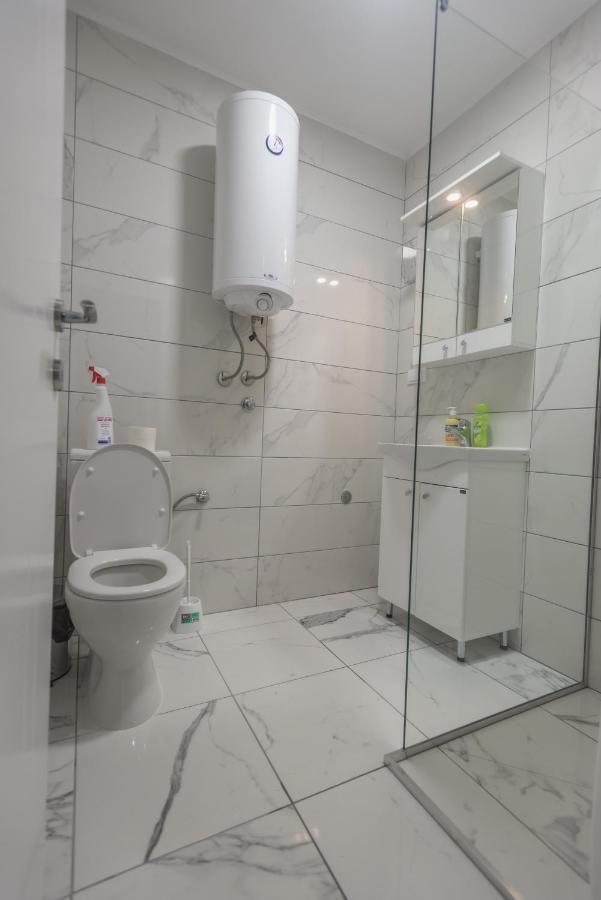 Apartmani Centar Лозница Екстериор снимка