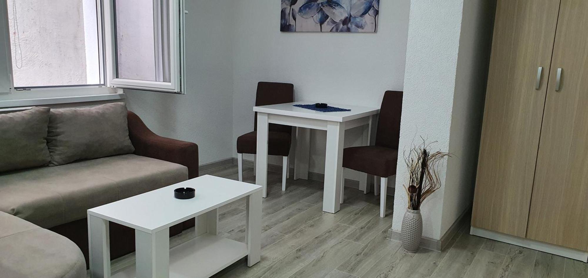 Apartmani Centar Лозница Стая снимка
